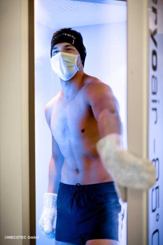 cryotherapy chamber - zen healthcare london